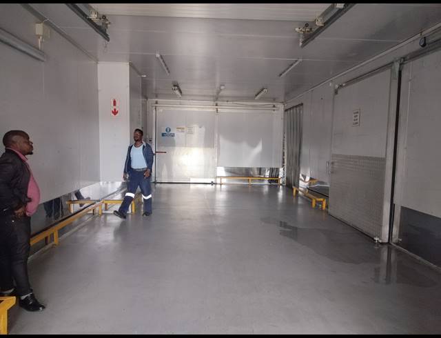 1,200M² BUSINESS CENTRE TO LET IN CITY DEEP